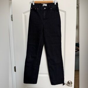 Abercrombie 90’s Straight Ultra High Rise